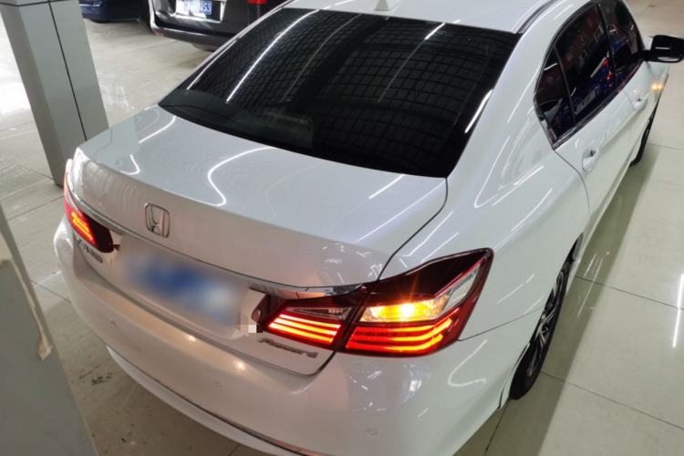 Used Honda Accord 2016 2.0L Comfort Edition
