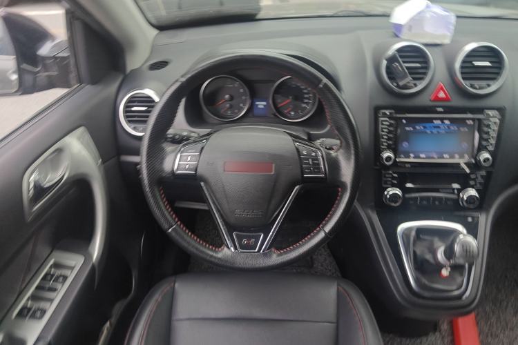 Used Haval H6 2015 Upgraded Model 1.5T Manual Two-Wheel Drive Elite Version
