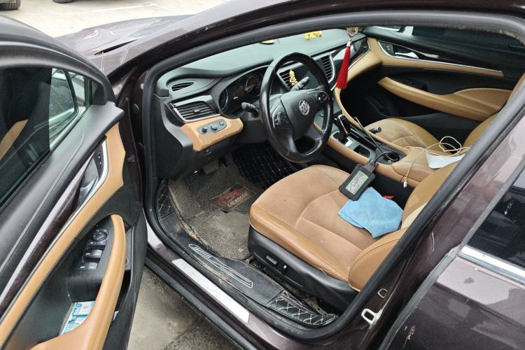 Used Buick LaCrosse 2018 28T Elite Edition Driver Seat