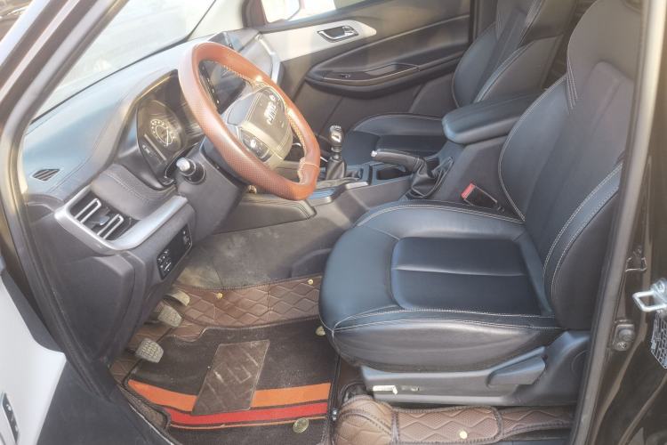 Used JMC Yuhu 7 2022 2.0T Manual Diesel Two-Wheel Drive Comfort Plus Long Wheelbase