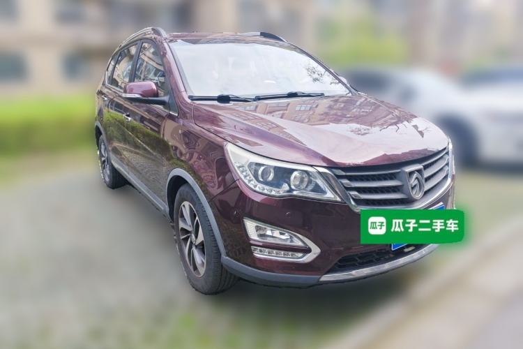 Used Baojun 560 2015 1.8L manual luxury version