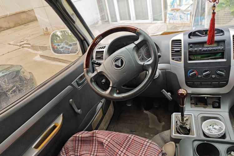 Used Foton Scenic 2010 2.0L Express Classic Short-Wheelbase Low-Roof 491EQ4A
