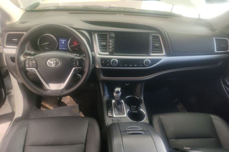 Used Toyota Highlander 2017 2.0T Four-Wheel Drive Luxury Edition 7 Seats Center Console