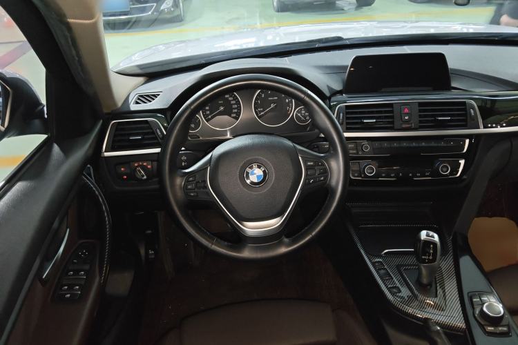 Used BMW 3 Series 2018 320Li Fashion Model
