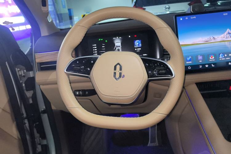 Used Hima AITO M7 2024 1.5T Rear-Drive Plus Version 5 Seats