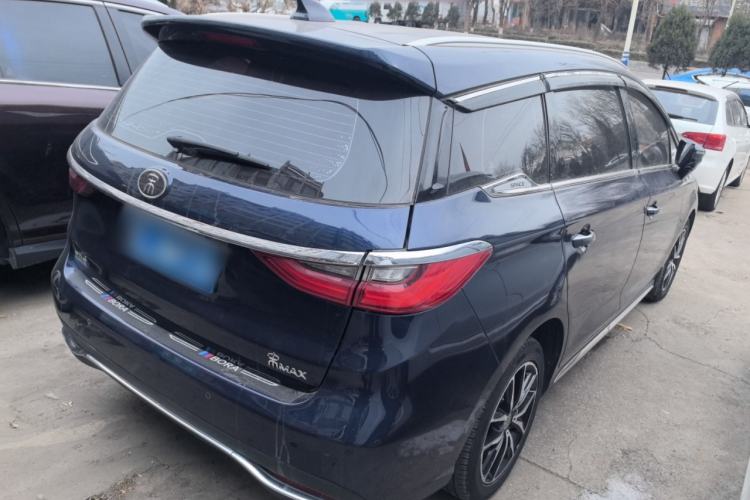Used BYD Song MAX 2018 1.5T Automatic Smart Connect Elite Model with 6 Seats