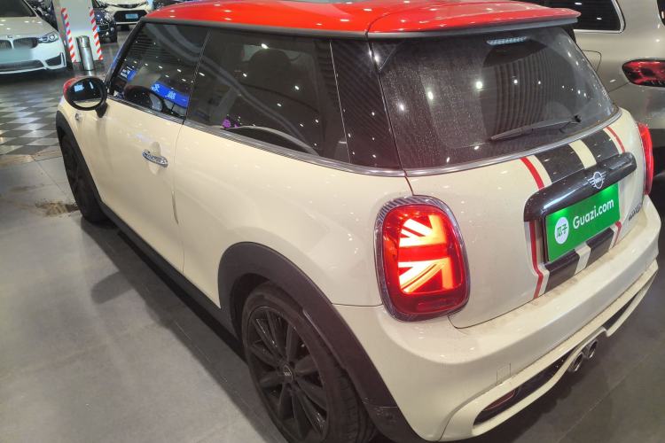 Used MINI 2019 2.0T COOPER S Classic Edition
