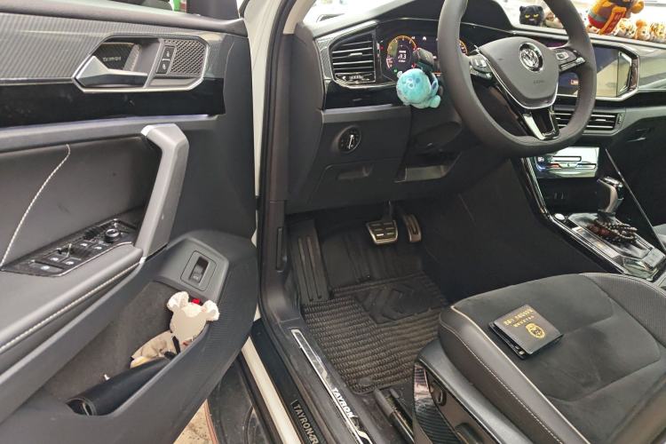 Used Volkswagen Tayron 2020 330TSI Two-Wheel Drive Luxury Connected Pro Edition Driver Seat