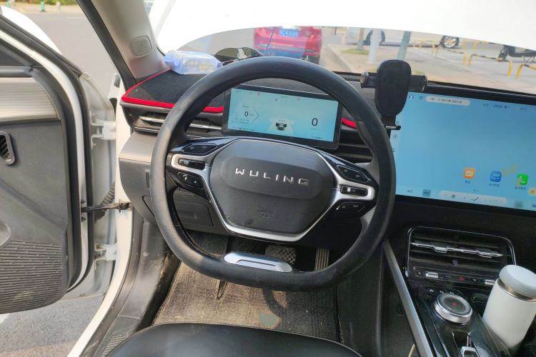 Used Wuling Xingguang 2024 Co-Creation Edition 510 Advanced Model
