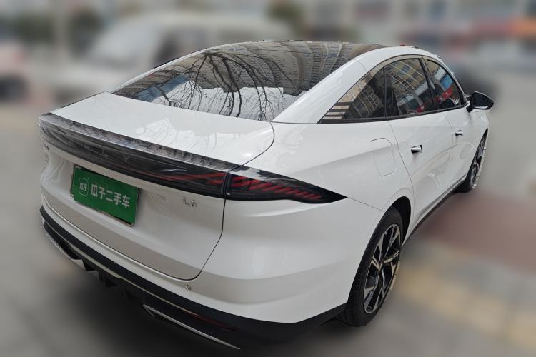 Used Geely Galaxy L6 2023 125km Starship