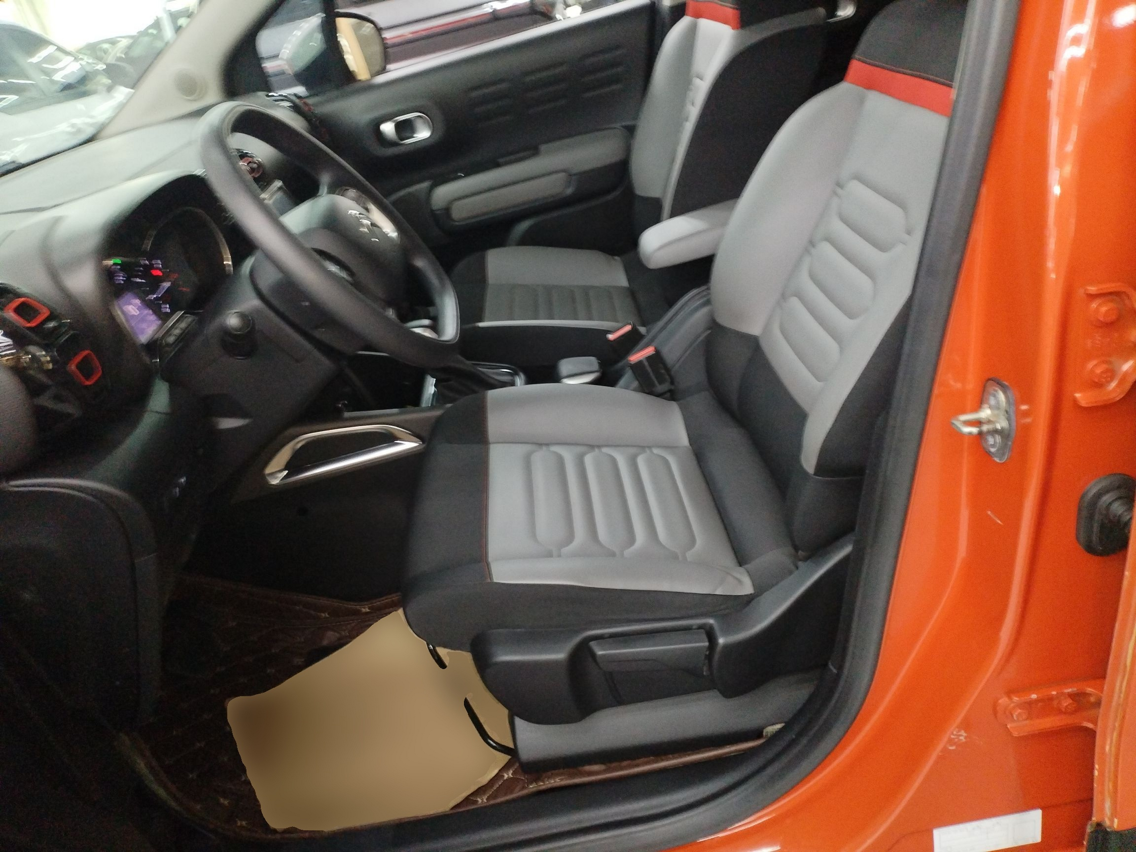 Interior delantero