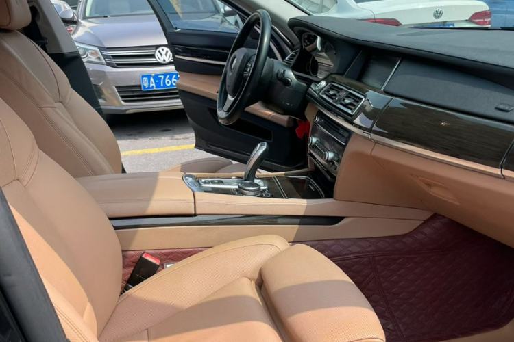 Used BMW 7 Series 2013 730Li Luxury Model