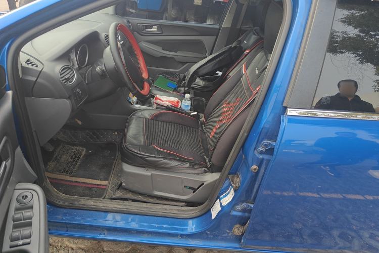 Used Ford Focus 2011 Hatchback 1.8L Manual Classic Model
