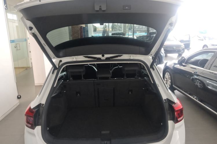 Used Volkswagen T-ROC 2020 280TSI DSG Two-Wheel Drive Comfort Version Trunk