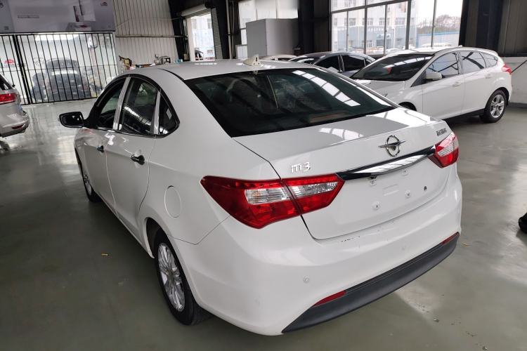 Used Haima M3 2016 1.5L Manual Comfort Model with Sunroof
