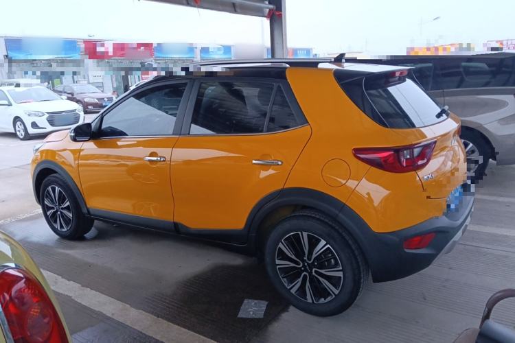 Used Kia kx1 Stonic 2021 1.4L CVT Fun & Sunroof Model
