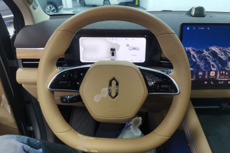 Used Hima AITO M7 2024 1.5T Intelligent Driving Rear-Drive Max Edition 6 Seats Steering Wheel