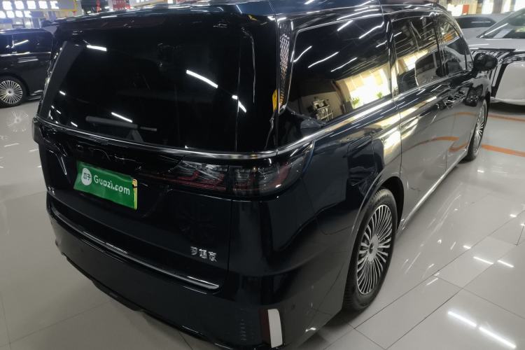 Used VOYAH Dream 2025 PHEV Four-Wheel-Drive Flagship Kunpeng Edition
