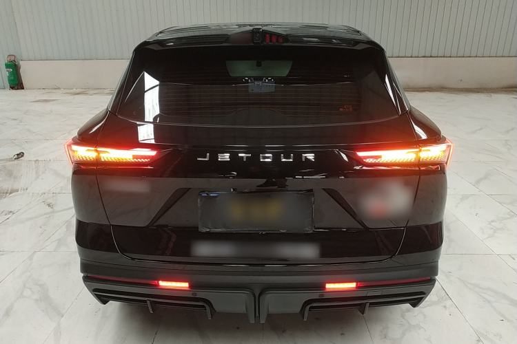 Used JETOUR Dashing 2023 1.5T DCT Starlight Shine Pro Edition
