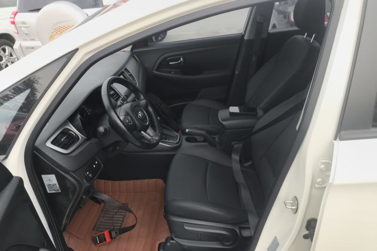 Used Kia Carens 2013 2.0L 5-Seater Automatic Standard Version China IV Standard
