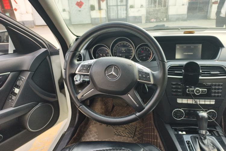 Used Mercedes-Benz C-Class 2013 C 180 Classic Grand Edition