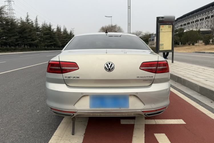 Used Volkswagen Magotan 2018 330TSI DSG Luxury Model