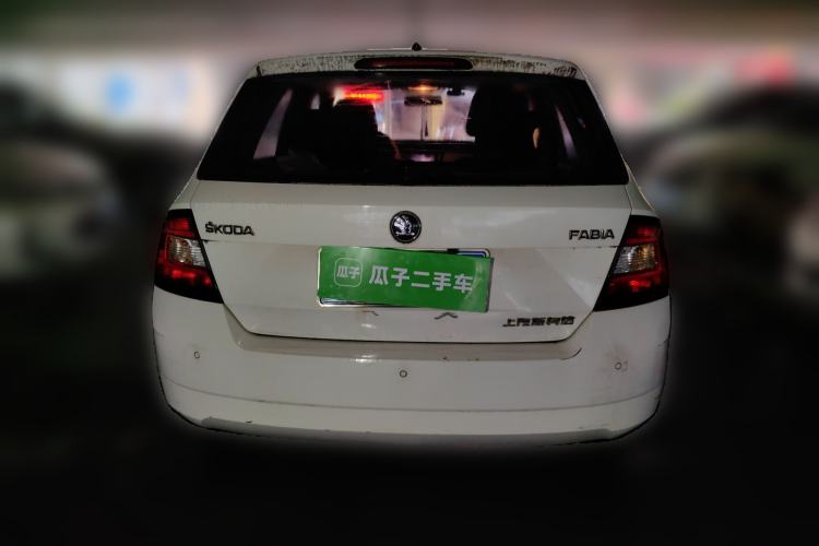 Used Skoda Fabia 2017 1.4L Automatic Car Enjoy Edition
