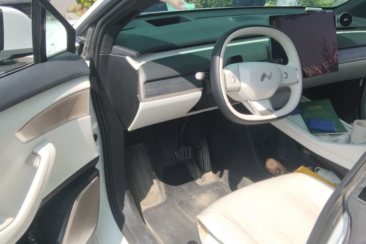 Used ONVO L60 2024 60 kWh Rear-Drive Version
