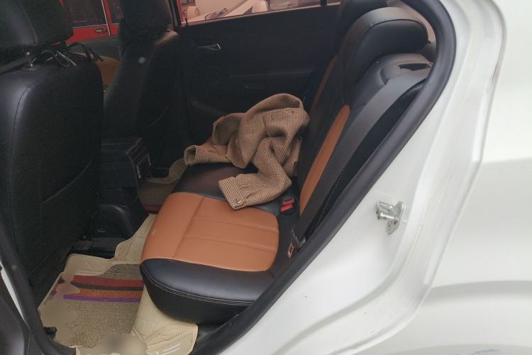 Used Chevrolet Aveo Sonic 2011 Sedan 1.4L MT SL
