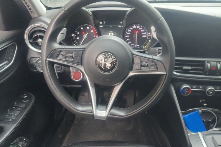 Used Alfa Romeo Giulia 2017 2.0T 280HP Luxury Edition