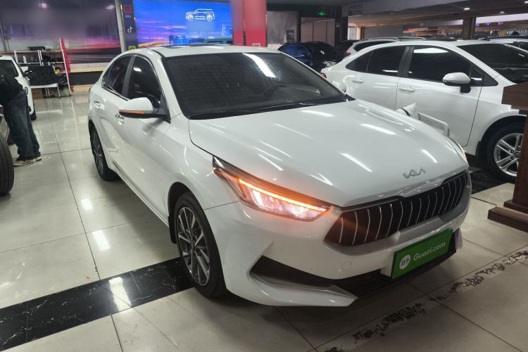 Used Kia K3 2021 Revised 1.5L CVT Fashion Edition Front Right 45 Deg