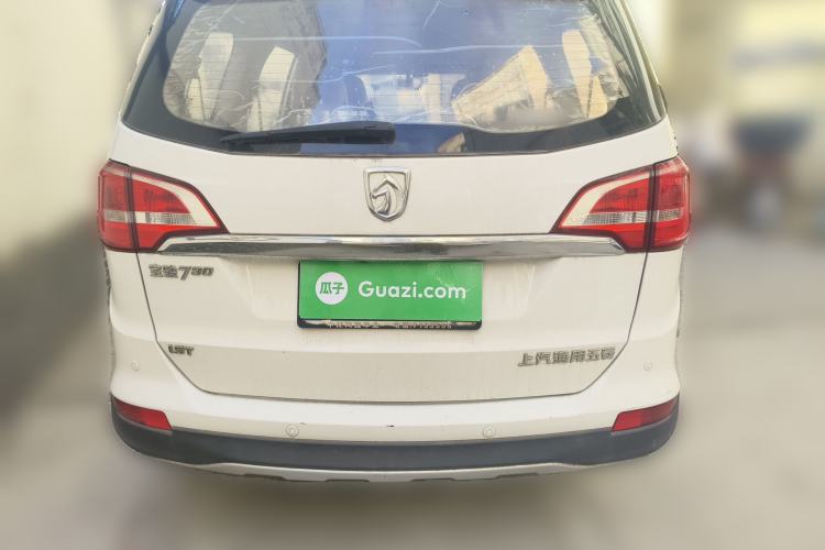 Used Baojun 730 2016 1.5T Manual Comfort Version 7 Seats Rear