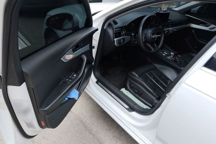 Used Audi A4L 2019 40 TFSI Fashion Edition China VI Emission Standard