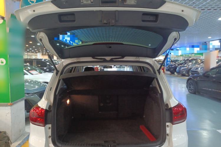 Used Volkswagen Tiguan L 2016 280TSI Automatic Two-Wheel-Drive Silk Road Style Edition
