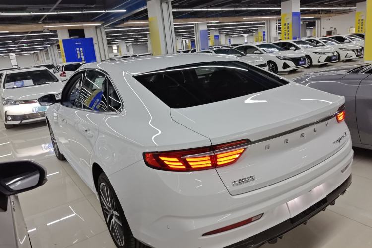 Used Geely Auto Preface 2023 2.0TD Prestige Version Rear Left 45 Deg