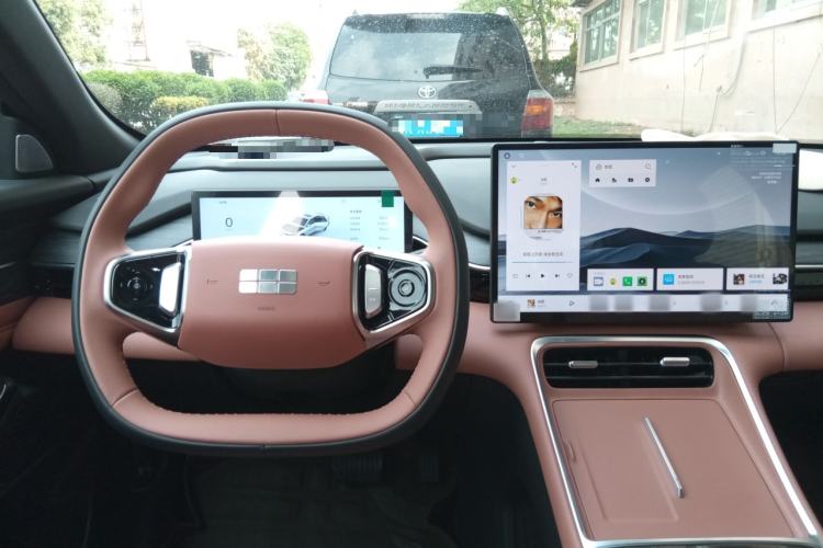 Used Geely Galaxy L6 2025 EM-i 140km Explorer+ Edition
