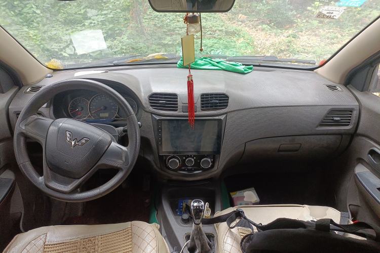 Used Wuling Hongguang 2014 1.5L S Standard Version