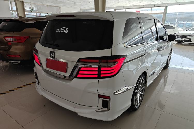 Used Honda Elysion 2019 2.0L Hybrid Luxury Edition Rear Right 45 Deg