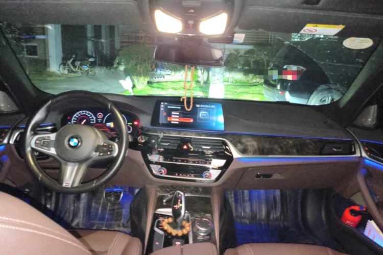 Used BMW 5 Series 2019 525Li M Sport Package Center Console