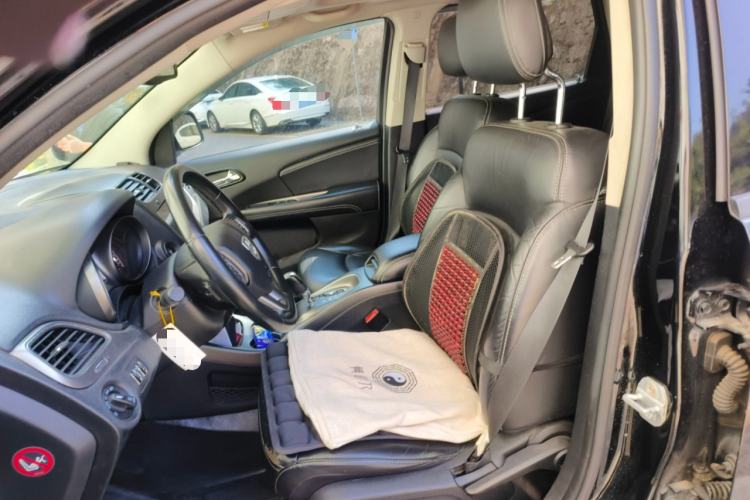 Used Dodge Journey 2016 2.4L Two-Wheel-Drive Touring Edition Left Front Seat