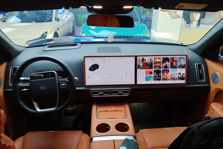 Used Li Auto L8 2025 Max Smart Refresh Edition Center Console