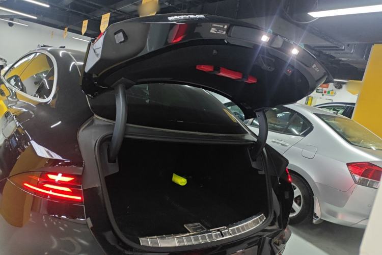 Used Denza Z9 2024 1100 km Four-Wheel Drive Max Version
