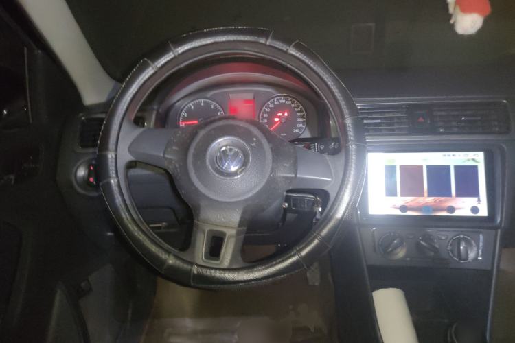 Used Volkswagen Santana 2013 1.4L Manual Comfort Edition