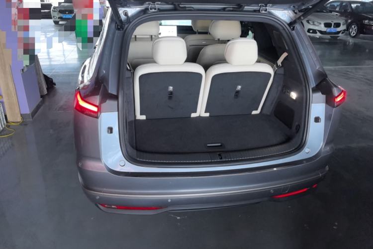 Used ONVO Luxeed L90 2025 Model—Max Six-Seater Version