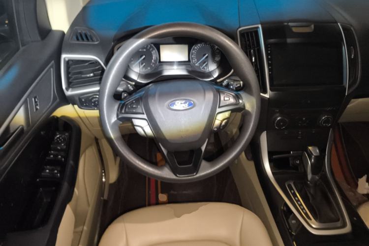 Used Ford Edge 2016 EcoBoost 245 Two-Wheel-Drive Titanium 5-Seater
