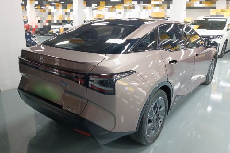 Used Toyota bZ3 2023 616 km Long-Range Premium
