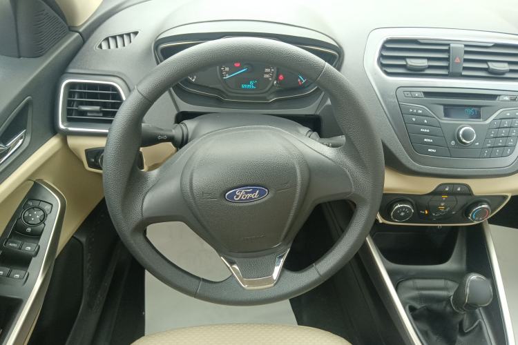 Used Ford Escort 2017 Revised Version 1.5L Manual Comfort Edition
