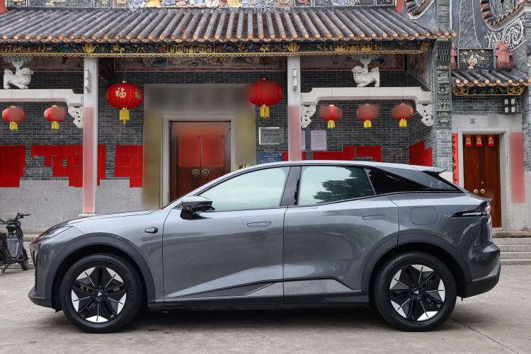 Used Deepal S07 2023 200Max Range-Extended Version Exterior 4