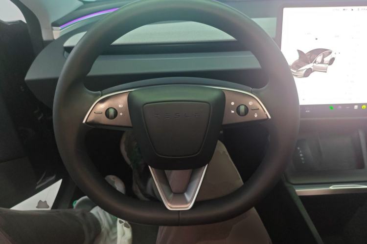 Used Tesla Model 3 2023 Long-Range All-Wheel-Drive Version Steering Wheel