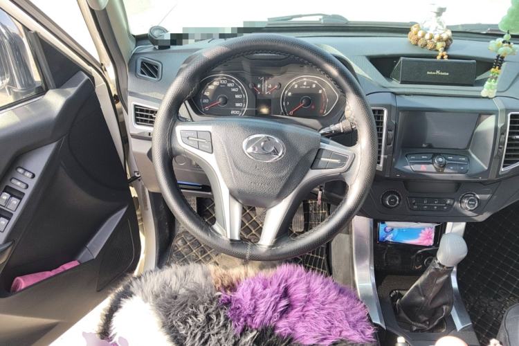 Used Leopaard Q6 2015 2.4L Manual Two-Wheel-Drive Elite Model